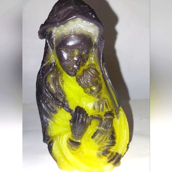 Hand crafted limited edition "Mother& child" candle - Picture 5 of 7